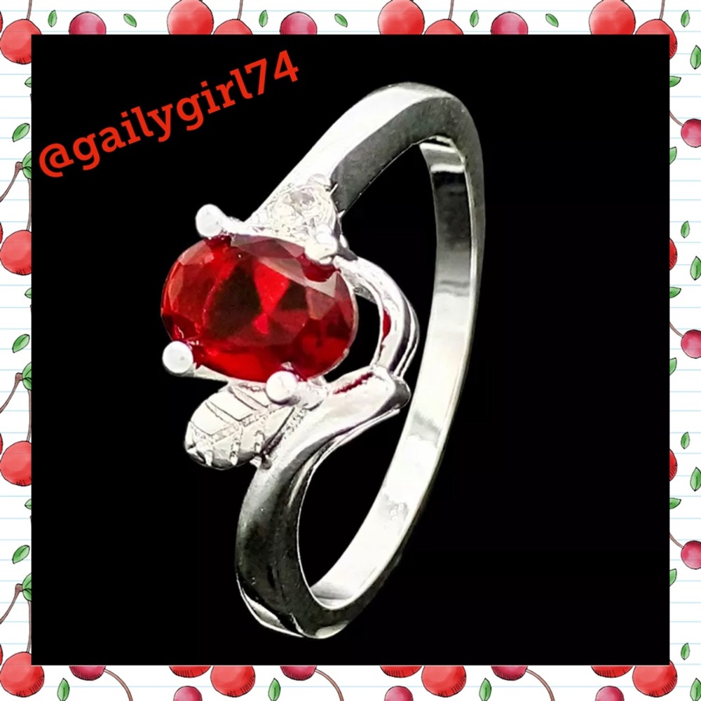 925 Silver Garnet Ring ~ Size 7.5 - Picture 5 of 6